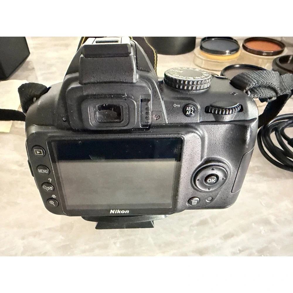 Nikon D3000 DSLR Camera Bundle 3 Lenses 18-55mm 55-200mm 70-300mm